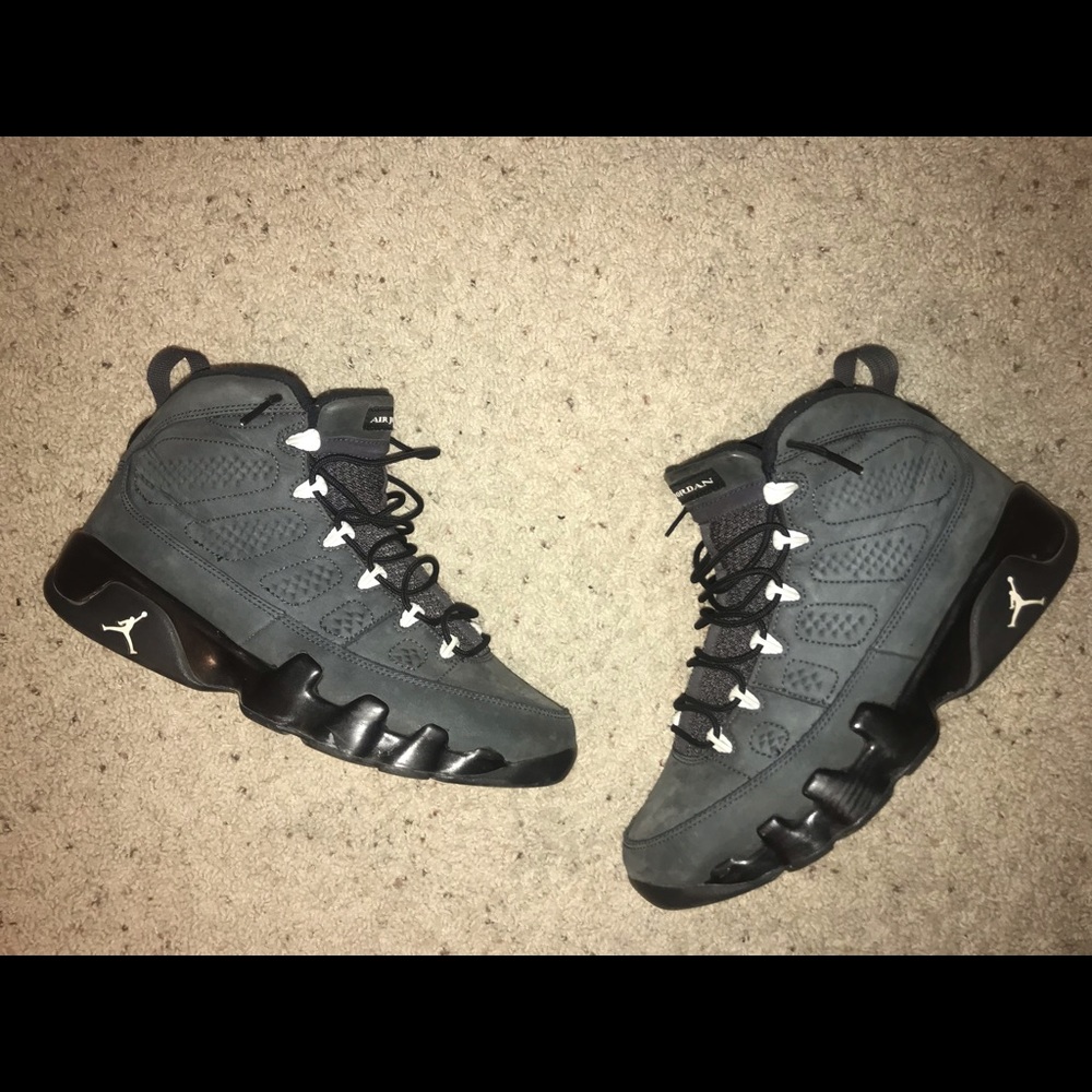 Anthracite 9s